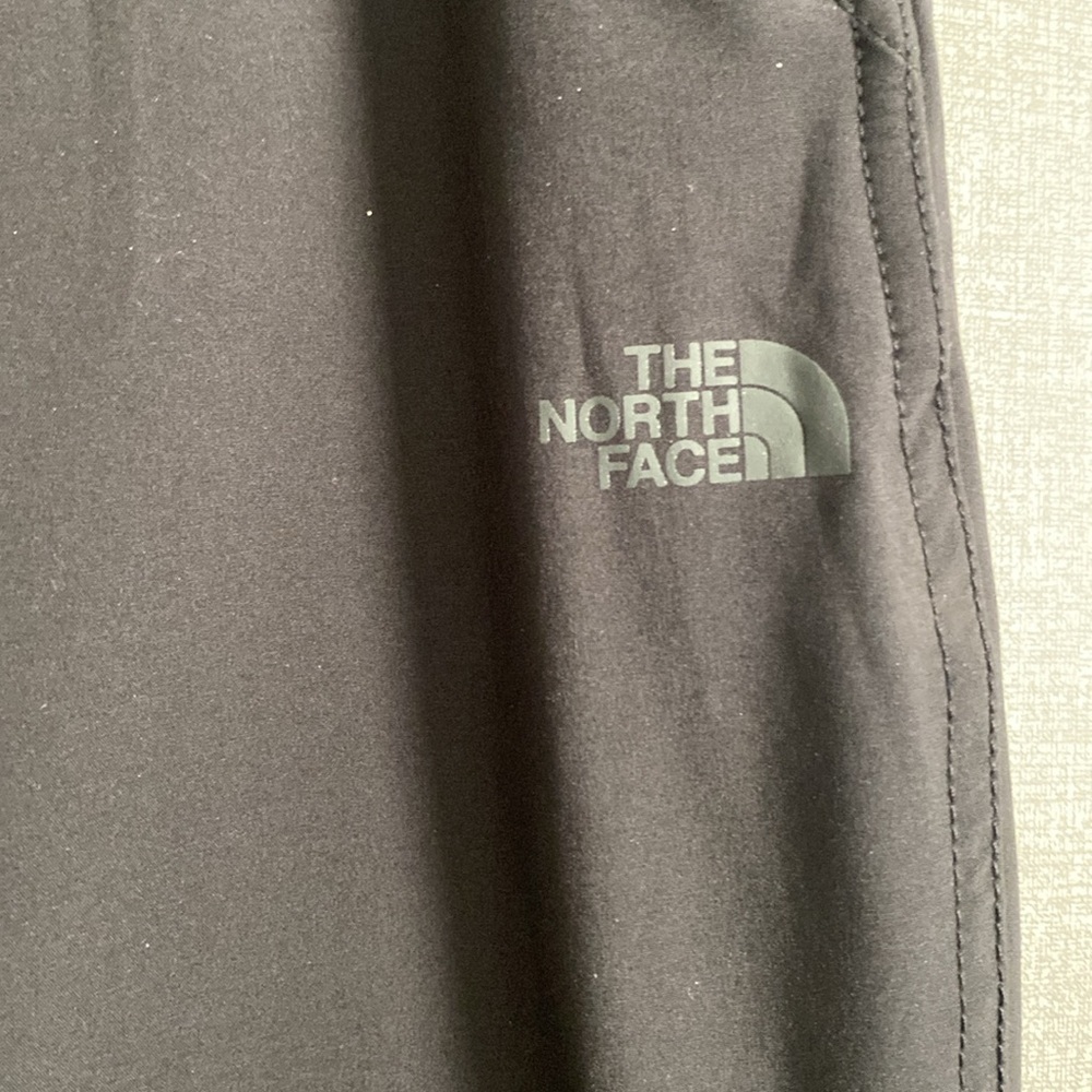 The North Face Women’s Black Convertible Pants - Picture 2 of 14